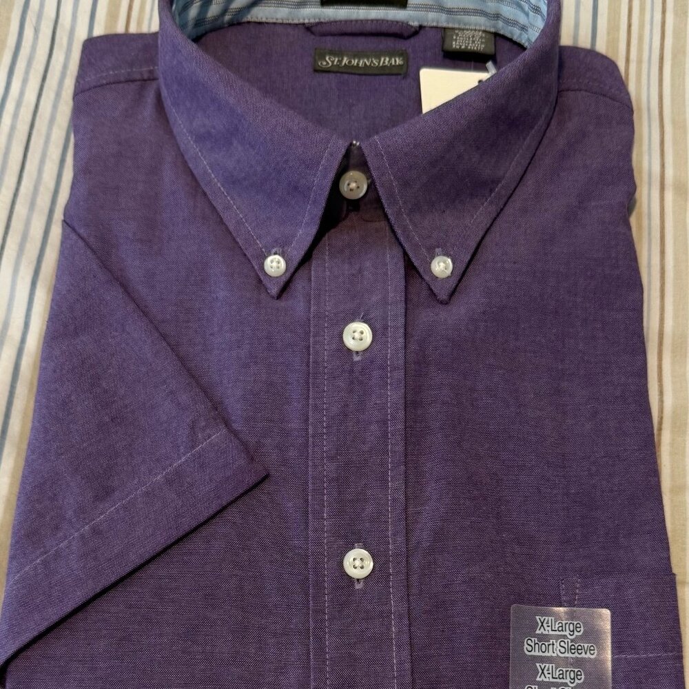 St Johns Bay Button down XL Shirt Mens Short Sleeve 100% Cotton Purple NWT